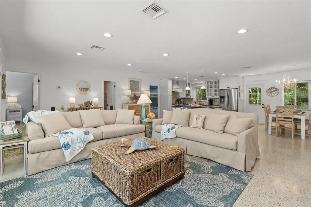 Chandelier, Dining room, Interior, Kitchen, Living room, Recessed Lighting, Stainless Steel Appliances