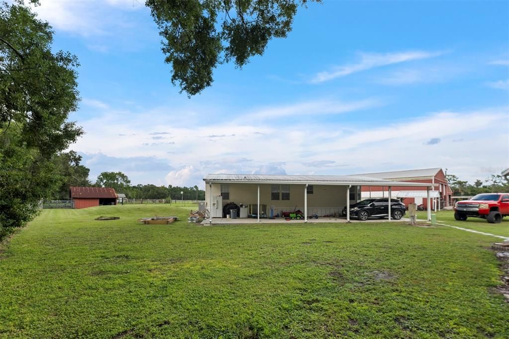 Backyard, Exterior