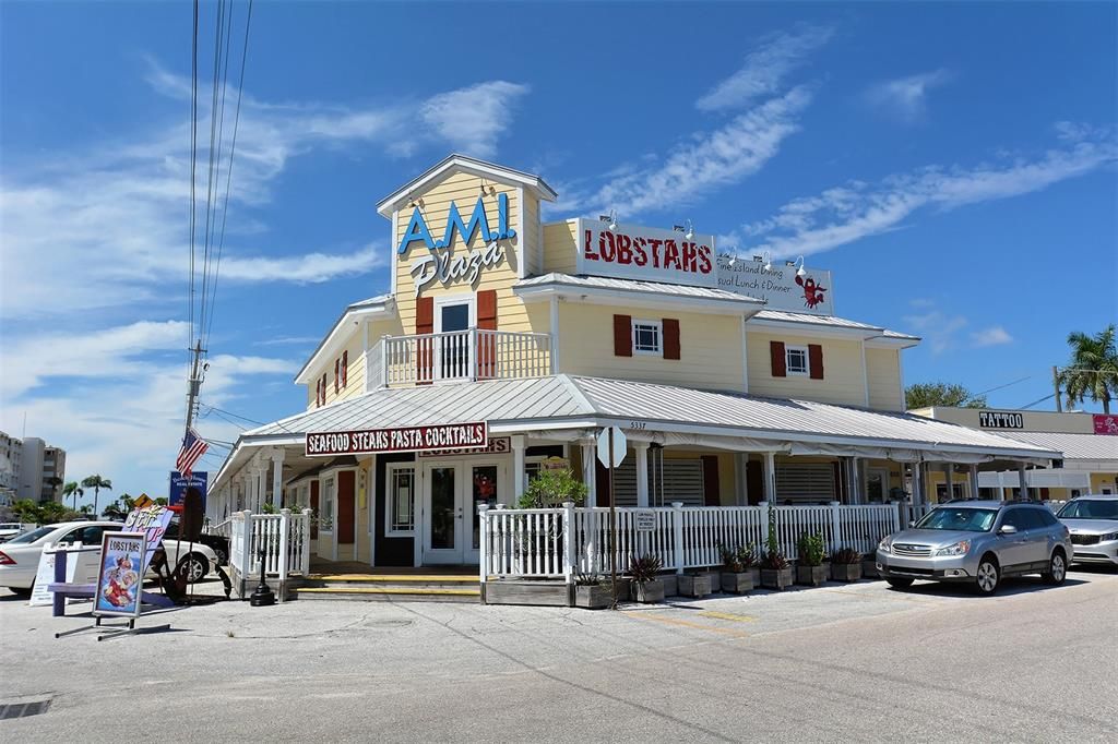 Exterior, Facade, Queen Anne Victorian