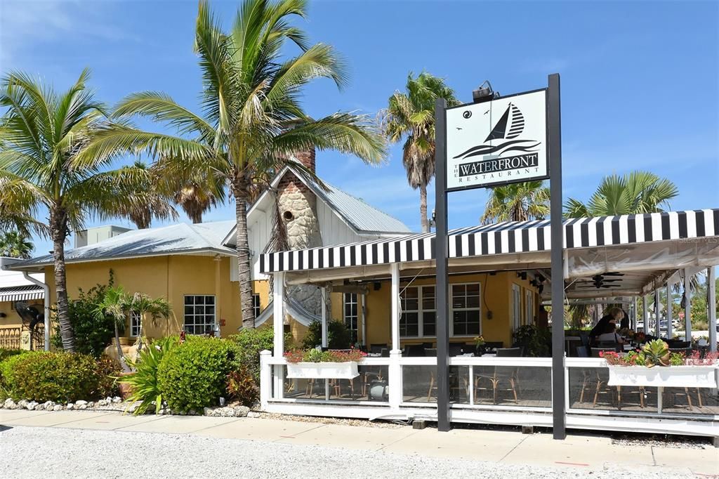 Exterior, Facade, None