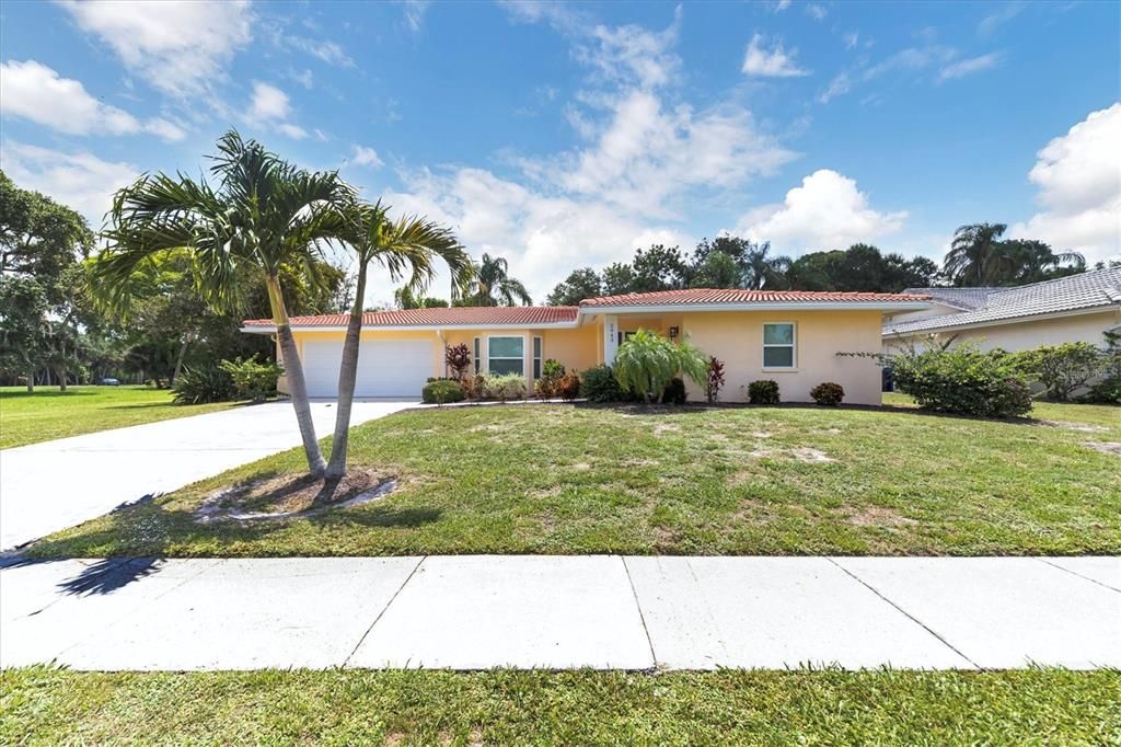 Attached, Backyard, Exterior, Facade, Ranch