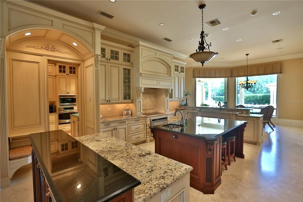Dining room, Interior, Kitchen, Pendant Lights, Recessed Lighting, Stainless Steel Appliances