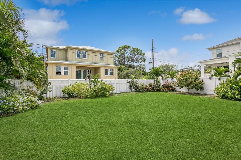 Backyard, Exterior