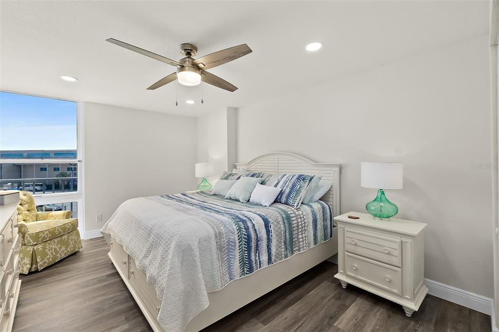 Bedroom, Interior, Recessed Lighting, Water, Wood Texture Flooring