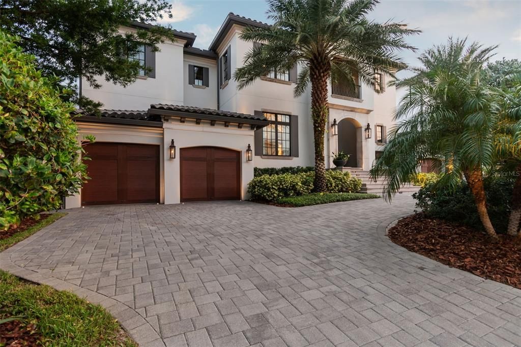 Attached, Exterior, Facade, Mediterranean