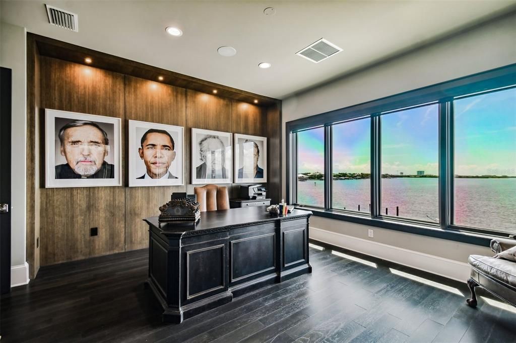Interior, Recessed Lighting, Water, Wood Texture Flooring