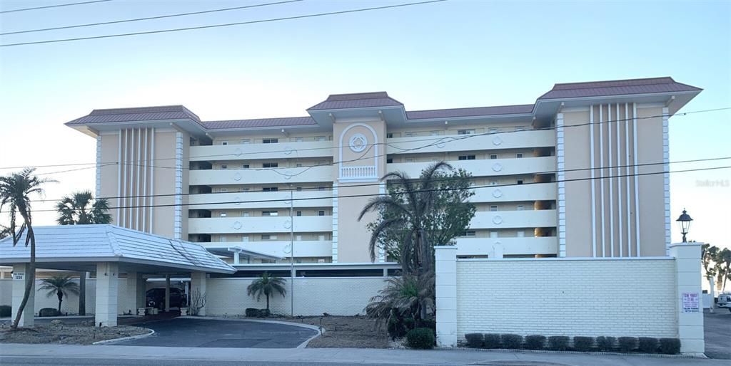 Exterior, Facade, Condo Building