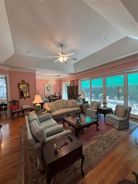Chandelier, Dining room, Interior, Living room, Recessed Lighting, Wood Texture Flooring