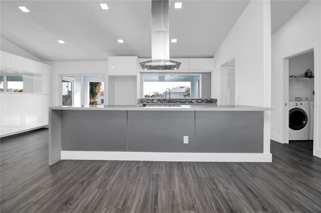 Interior, Kitchen, Pendant Lights, Recessed Lighting, Washer, Wood Texture Flooring