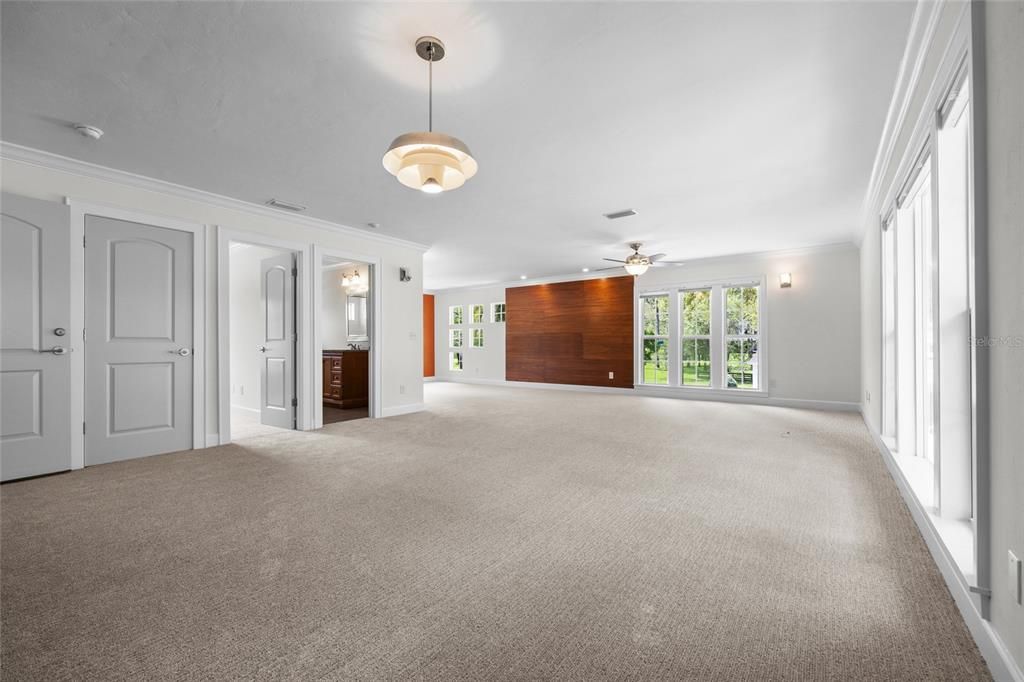 Empty room, Interior, Pendant Lights