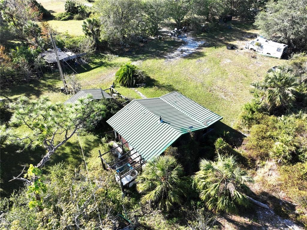 Exterior, Drone