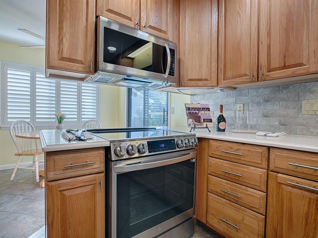 Interior, Kitchen, Stainless Steel Appliances