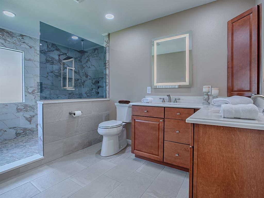 Bathroom, Dual Sink Vanities, Interior, Marble Walls, Recessed Lighting