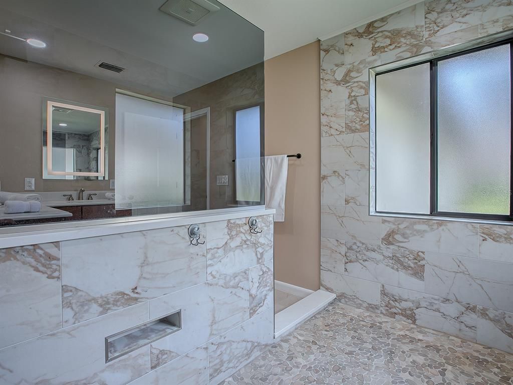 Bathroom, Interior, Marble Walls, Recessed Lighting
