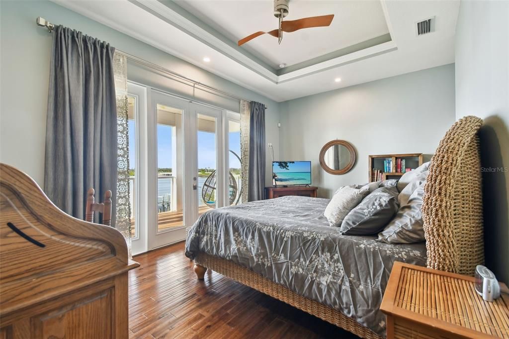 Bedroom, Interior, Recessed Lighting, Water, Wood Texture Flooring