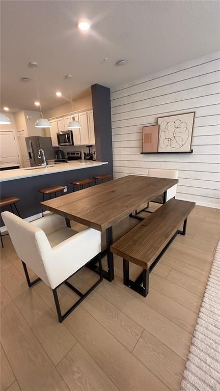 Interior, Kitchen, Pendant Lights, Recessed Lighting, Wood Texture Flooring