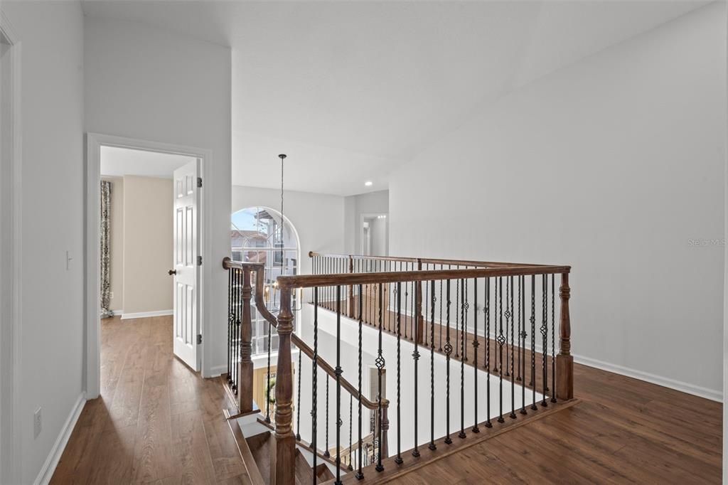 Interior, Pendant Lights, Recessed Lighting, Wood Texture Flooring