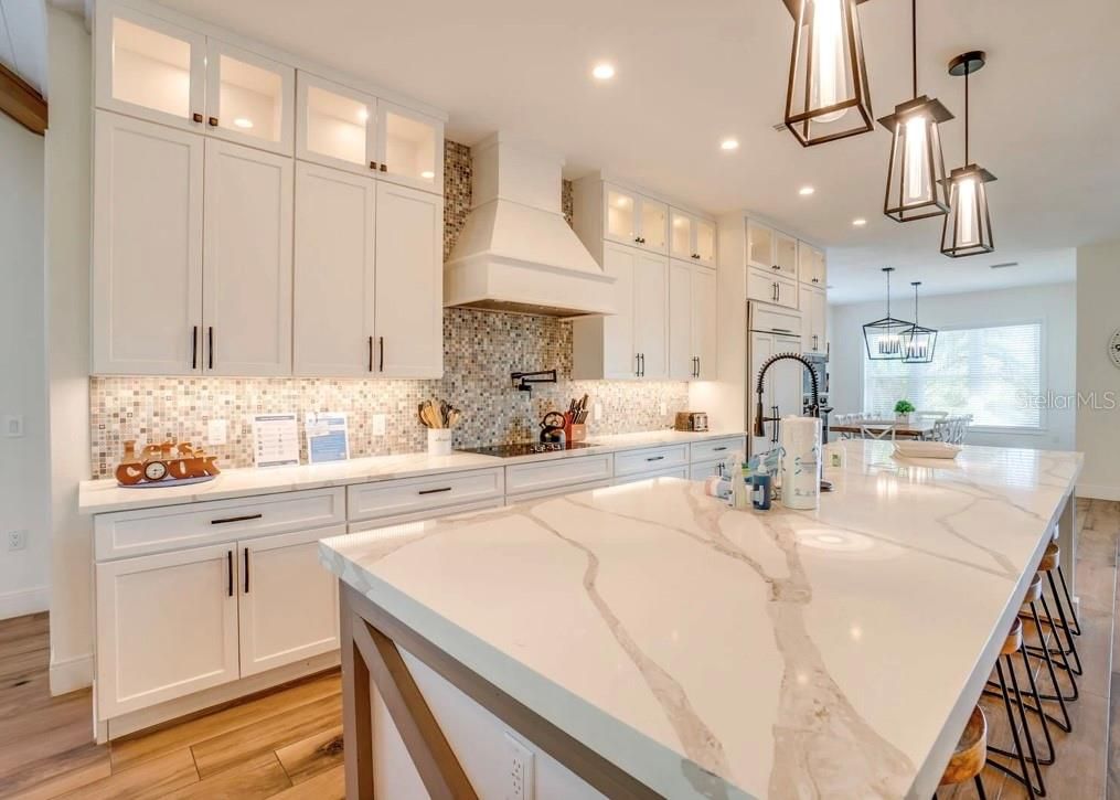 Interior, Kitchen, Pendant Lights, Recessed Lighting, Wood Texture Flooring
