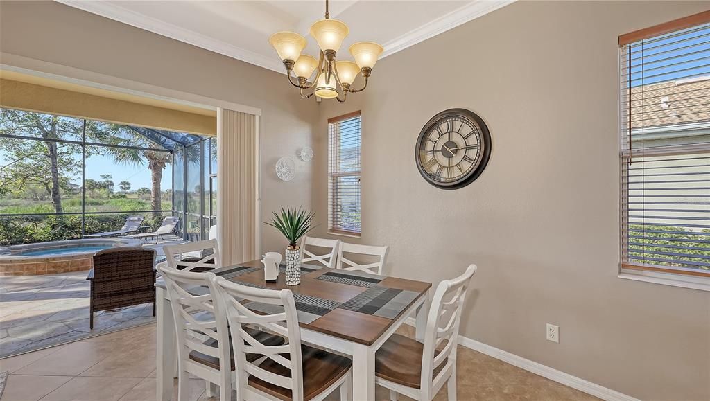 Chandelier, Dining room, Interior