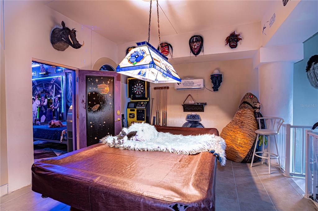 Game Room, Interior, Pendant Lights