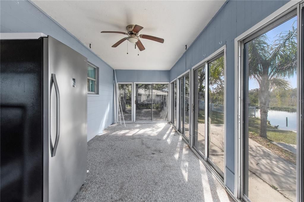 Interior, Sun Room, Water
