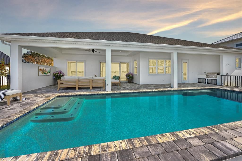 Exterior, Pool