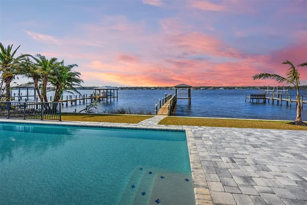 Exterior, Pool, Water