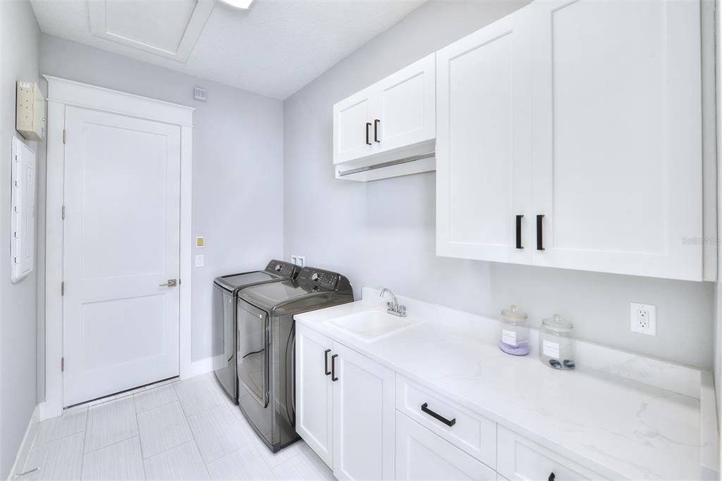 Interior, Washer