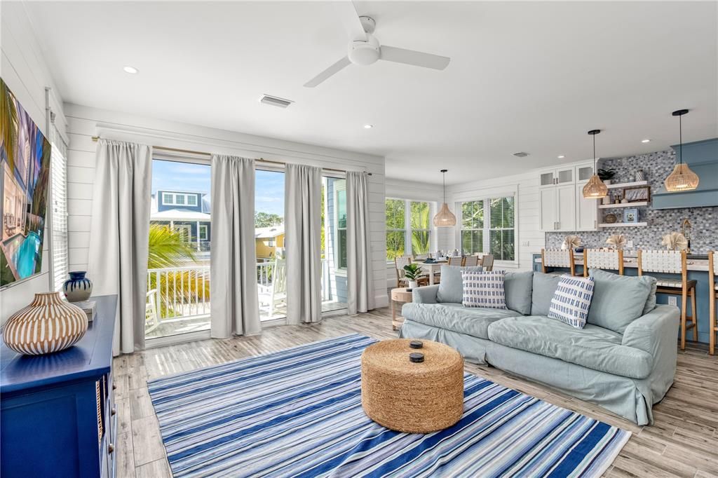 Dining room, Interior, Kitchen, Living room, Pendant Lights, Recessed Lighting, Wood Texture Flooring