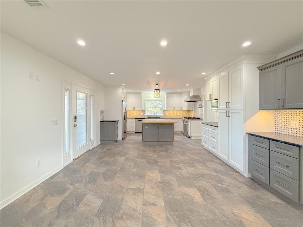 Interior, Kitchen, Pendant Lights, Recessed Lighting, Stainless Steel Appliances