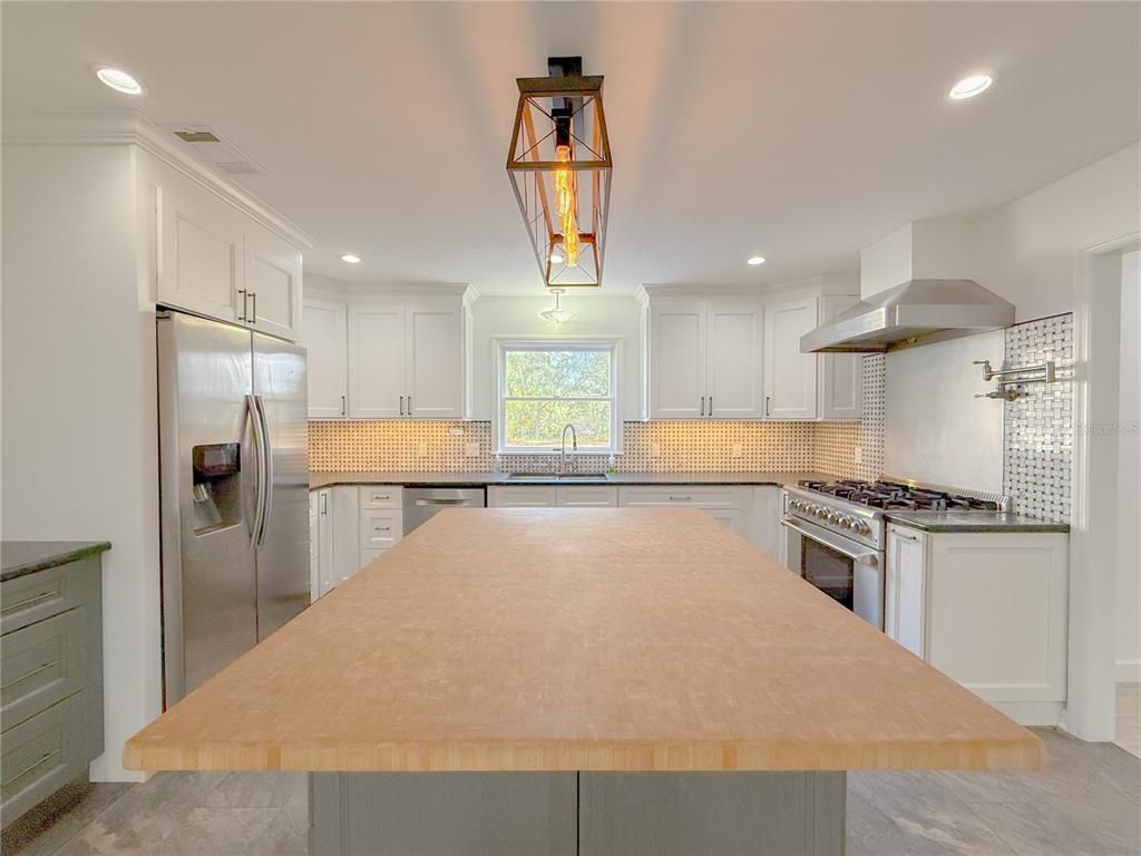 Interior, Kitchen, Pendant Lights, Recessed Lighting, Stainless Steel Appliances