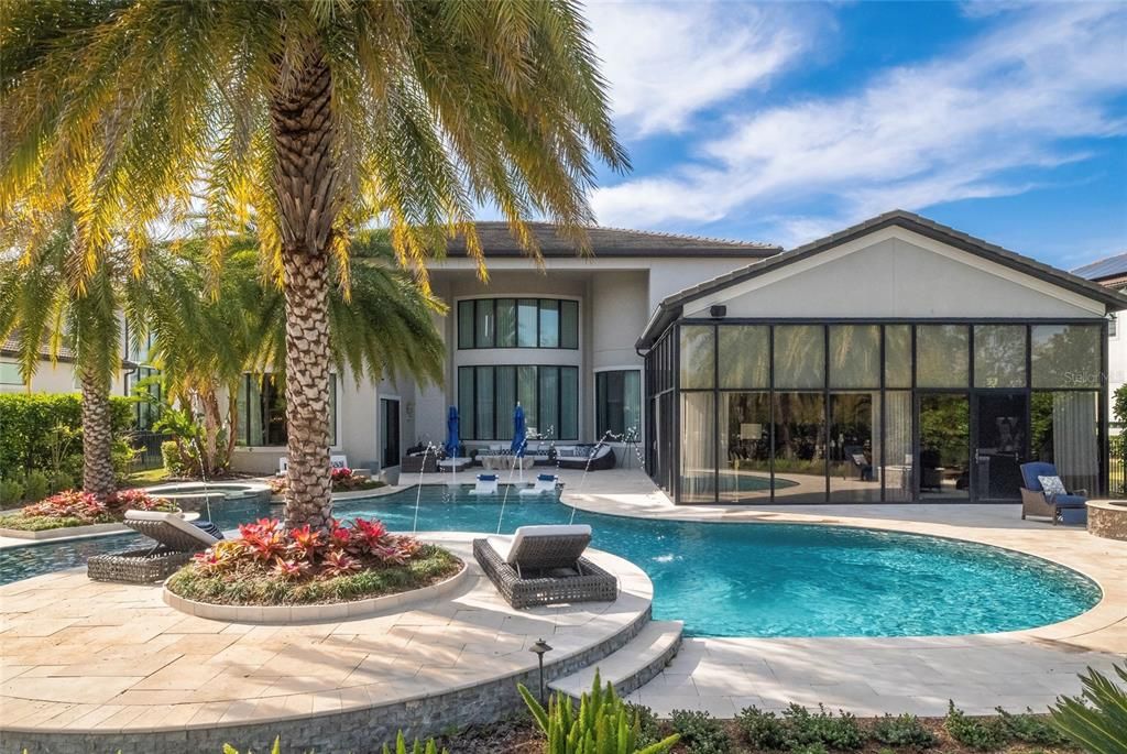 Exterior, Pool