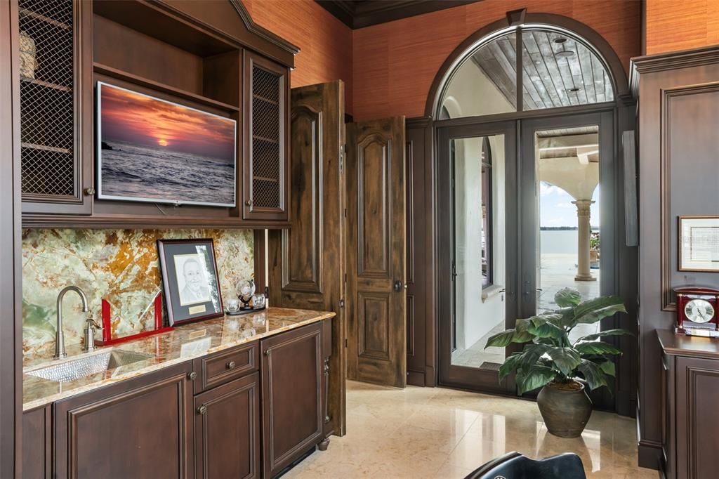 Interior, Water