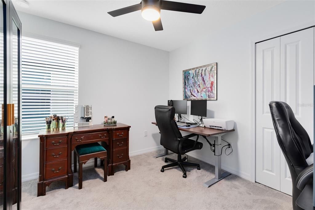 Home Office, Interior