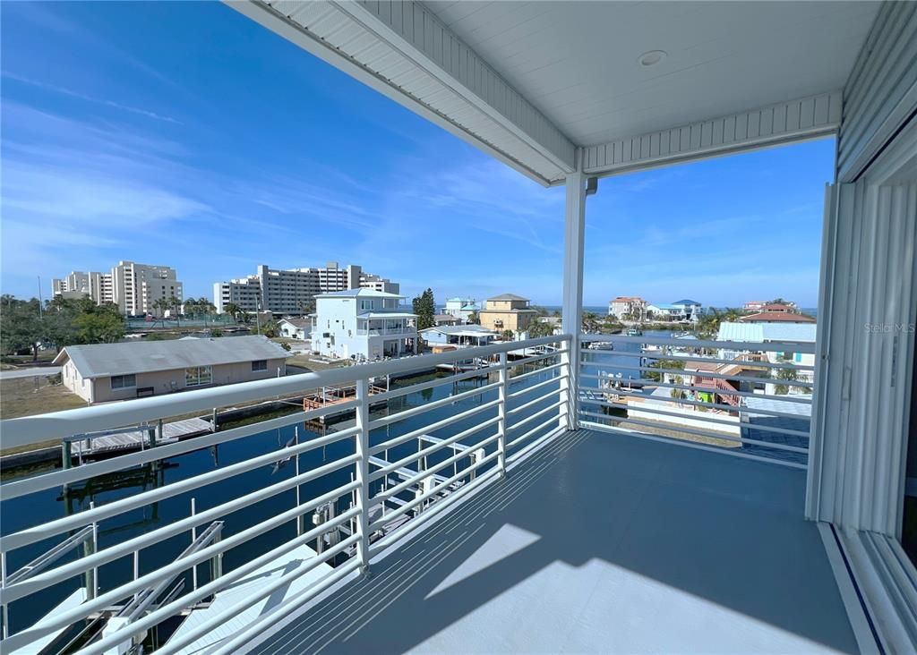 Exterior, Other, Skyline