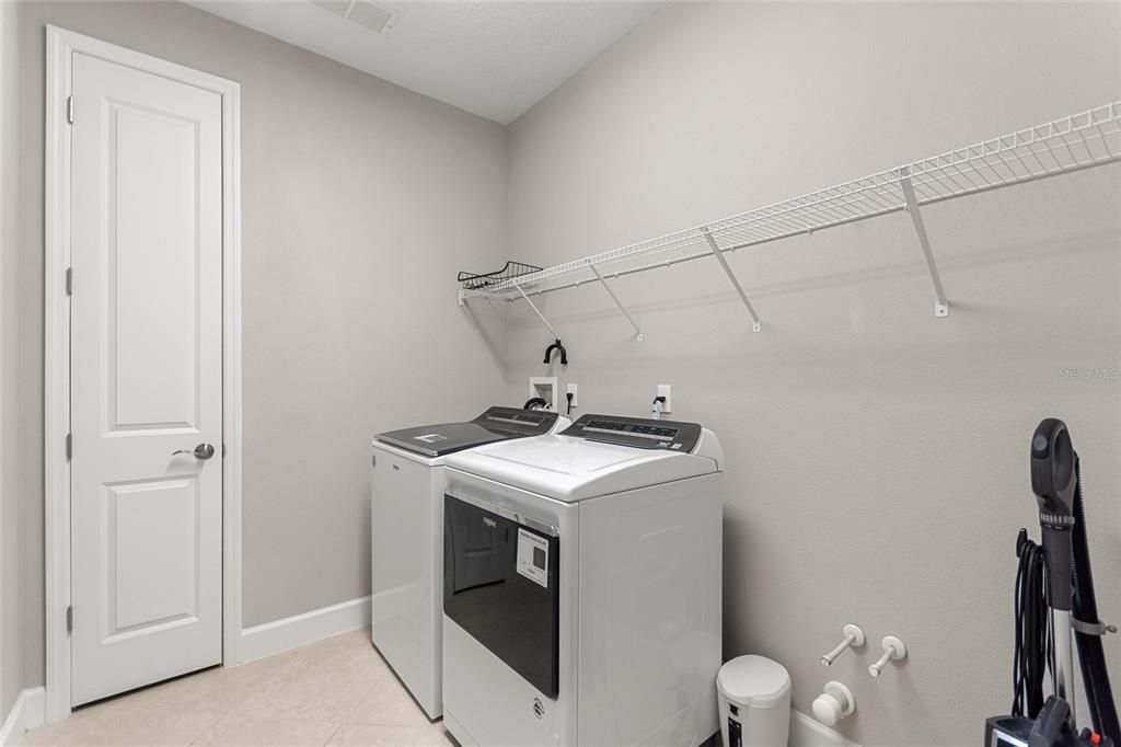 Interior, Washer