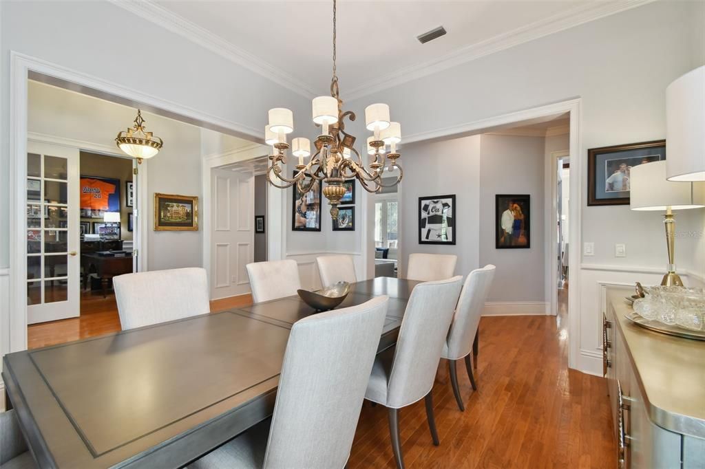 Chandelier, Dining room, Interior, Pendant Lights, Wood Texture Flooring