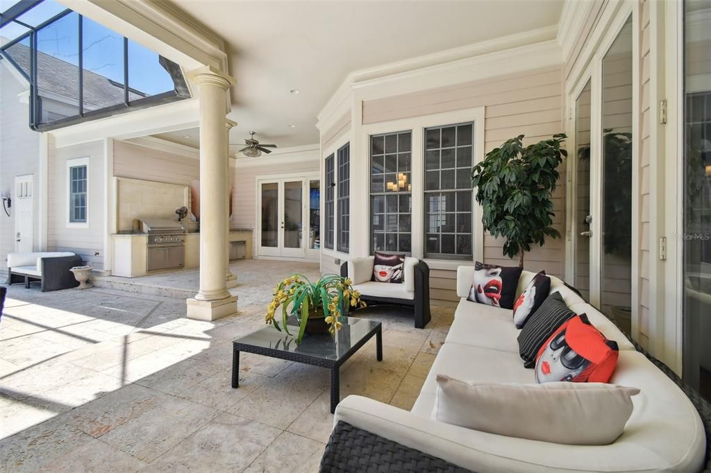 Exterior, Living room, Outdoor Kitchen