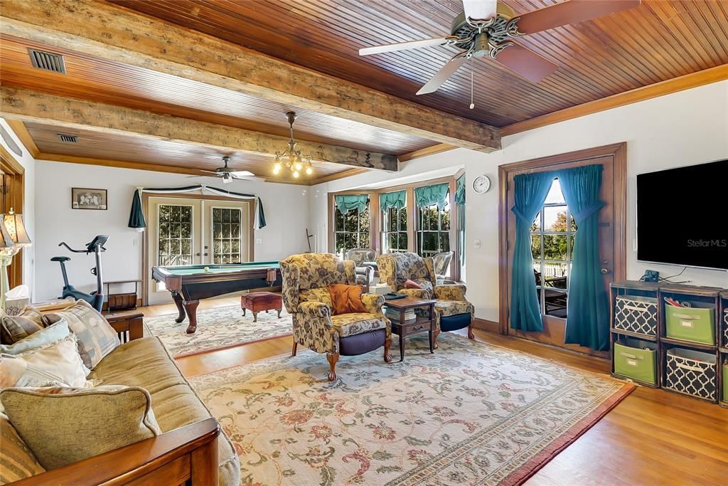 Billiard Table, Game Room, Interior, Living room, Wooden Beams, Wooden Ceilings, Wood Texture Flooring