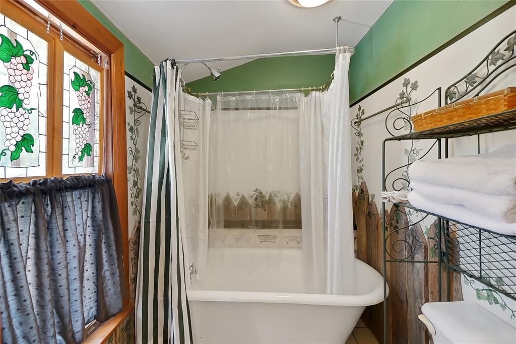 Bathroom, Free Standing Baths, Interior
