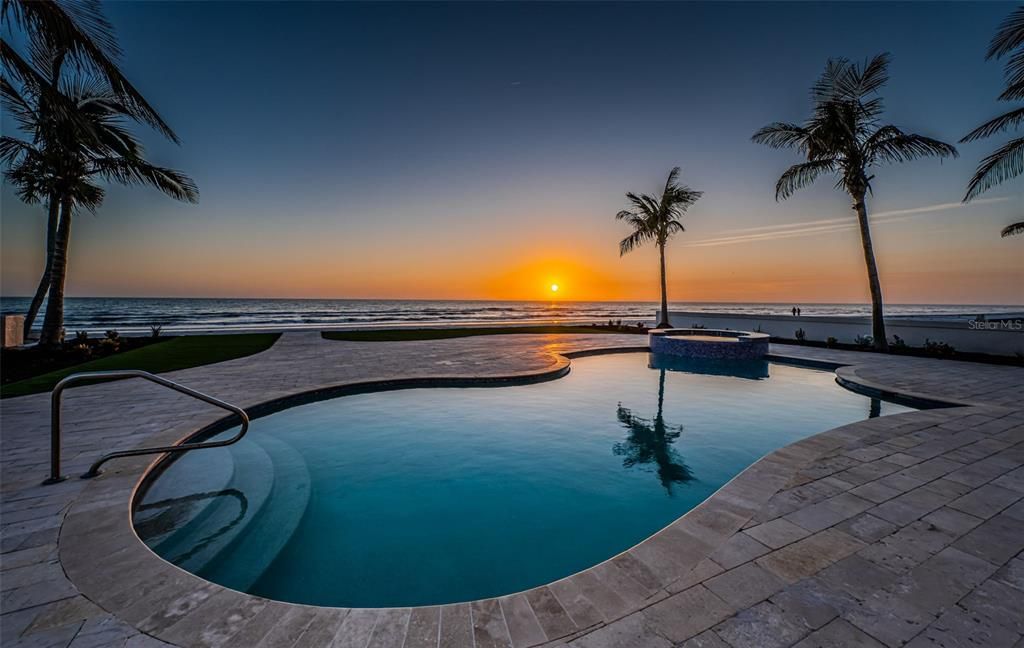 Exterior, Pool, Water