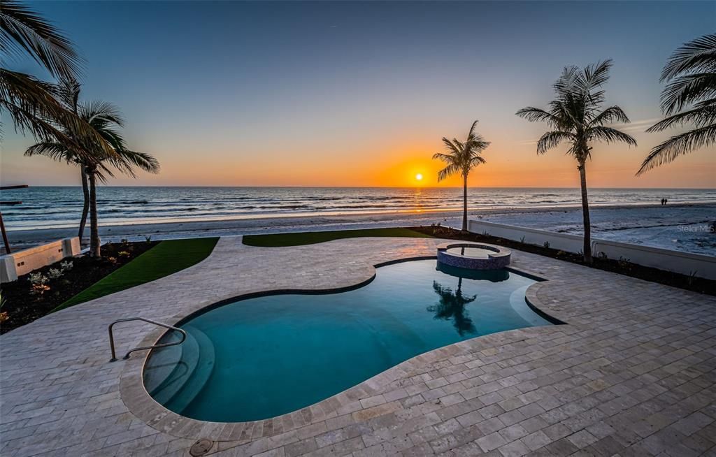 Exterior, Pool, Water