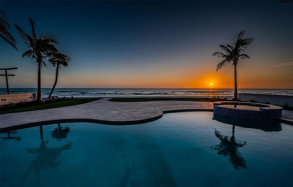Exterior, Pool, Water