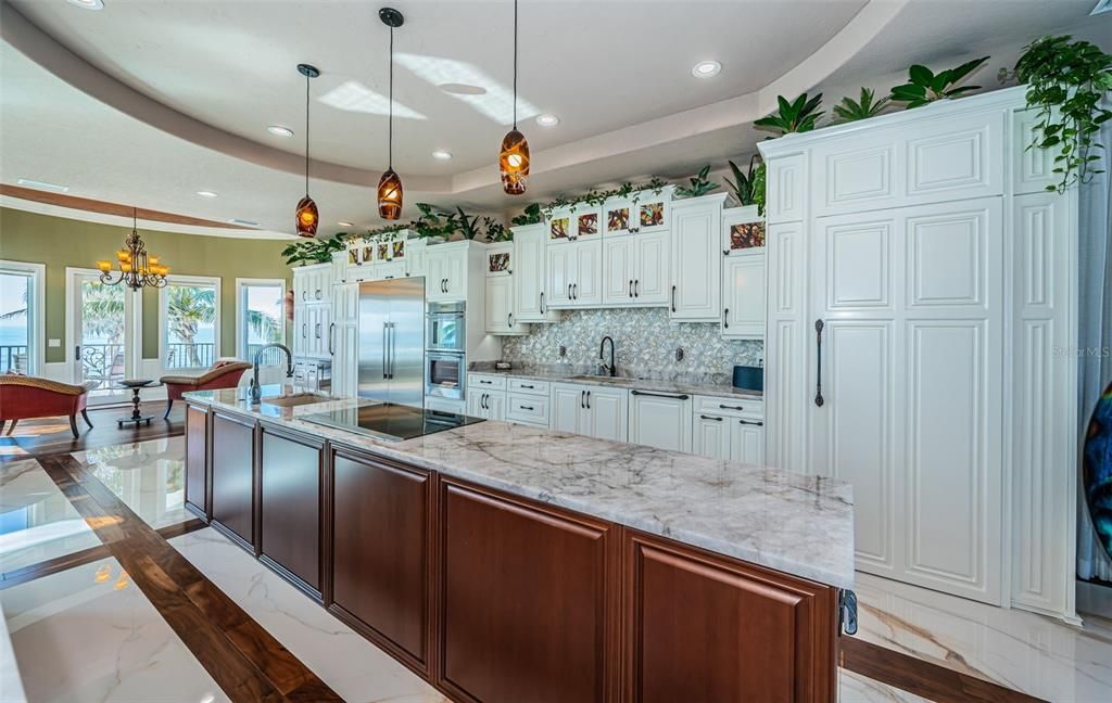 Chandelier, Interior, Kitchen, Marble, Pendant Lights, Recessed Lighting, Stainless Steel Appliances