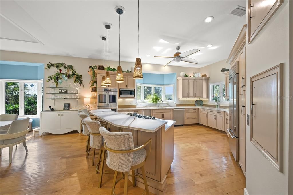 Interior, Kitchen, Living room, Pendant Lights, Recessed Lighting, Stainless Steel Appliances, Wood Texture Flooring