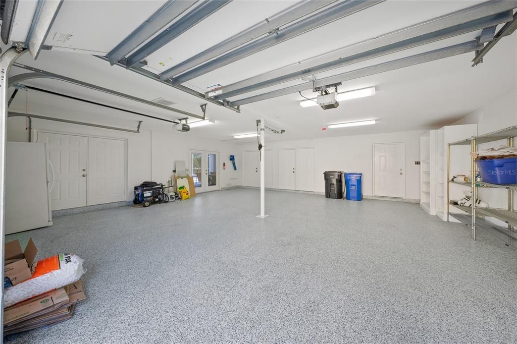 Garage, Interior