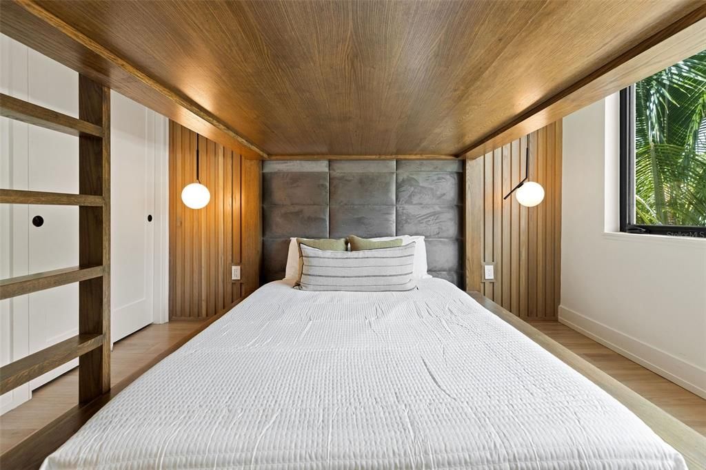 Bedroom, Interior, Wooden Ceilings, Wood Texture Flooring, Wooden Walls