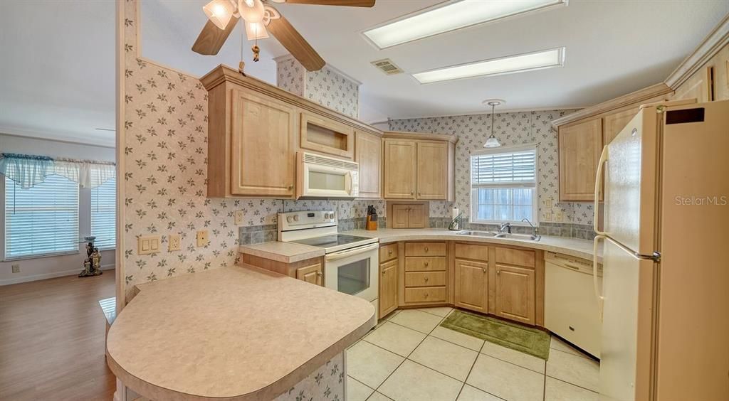Interior, Kitchen, Pendant Lights, Wood Texture Flooring