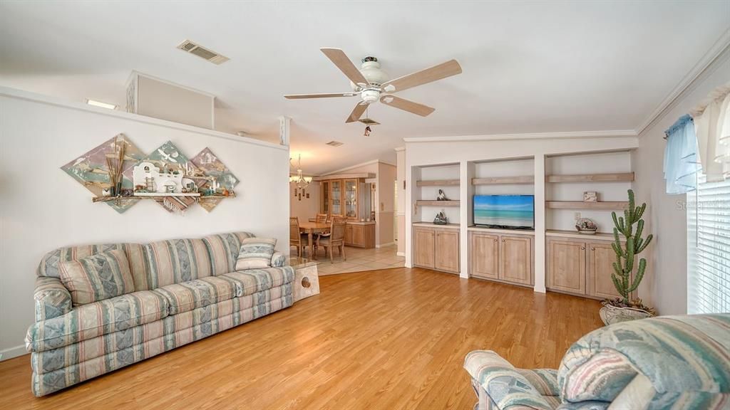 Chandelier, Dining room, Interior, Living room, Wood Texture Flooring