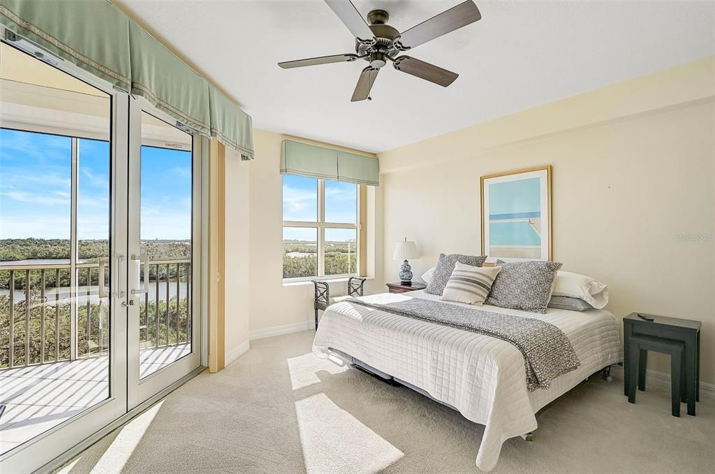 Bedroom, Interior, Water